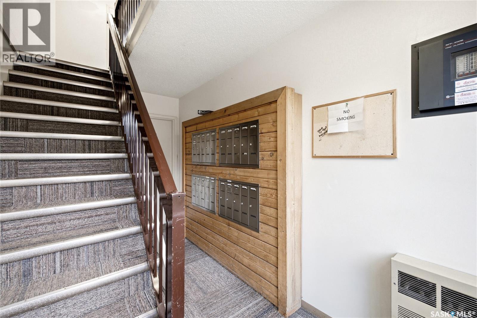 205 31 Rodenbush Drive, Regina, Saskatchewan  S4R 8C7 - Photo 4 - SK046182