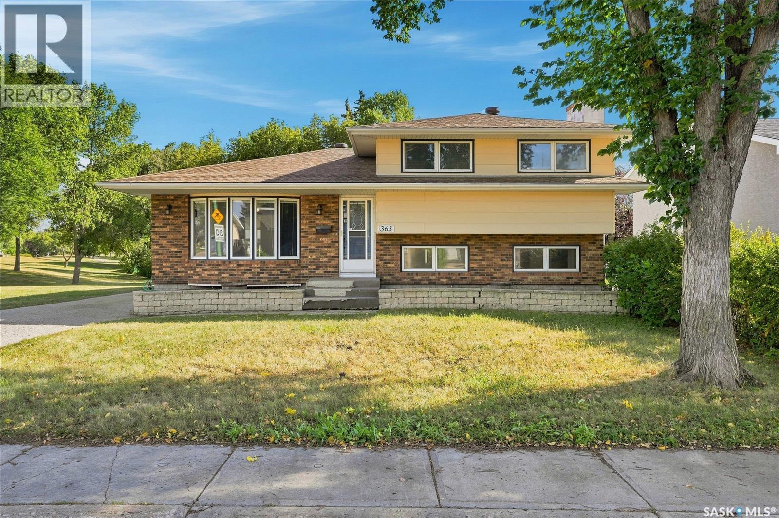363 Rodenbush Drive, Regina, Saskatchewan  S4R 6X5 - Photo 1 - SK046164