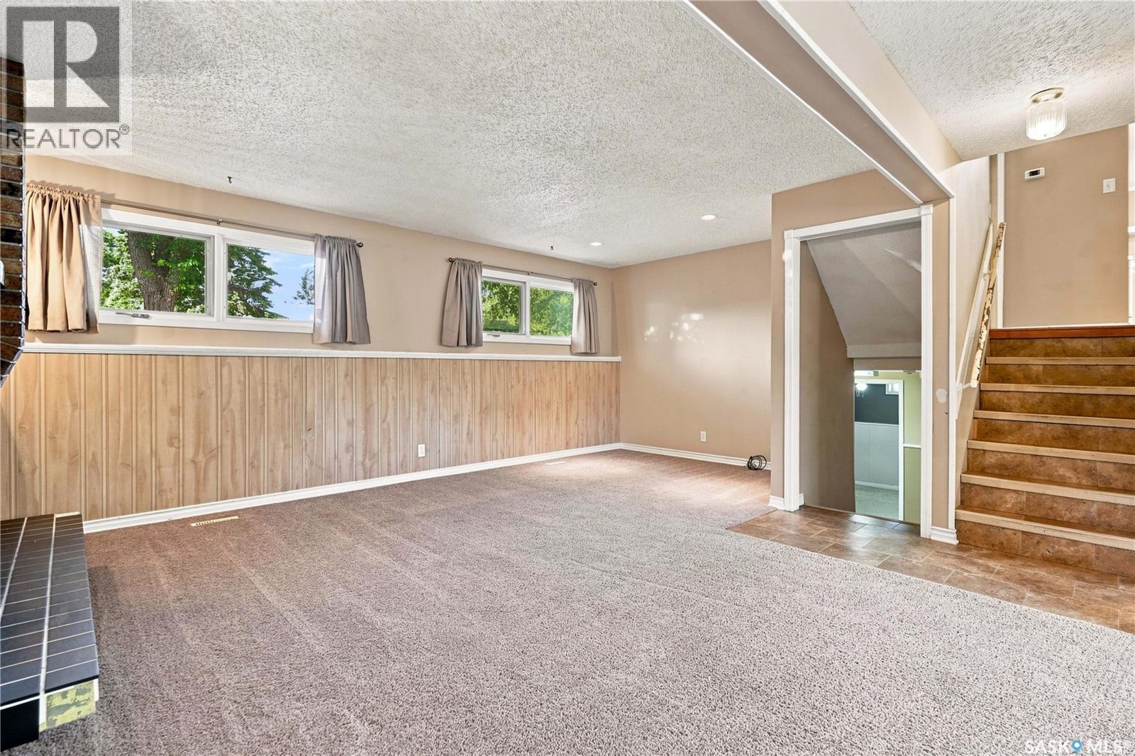 363 Rodenbush Drive, Regina, Saskatchewan  S4R 6X5 - Photo 27 - SK046164