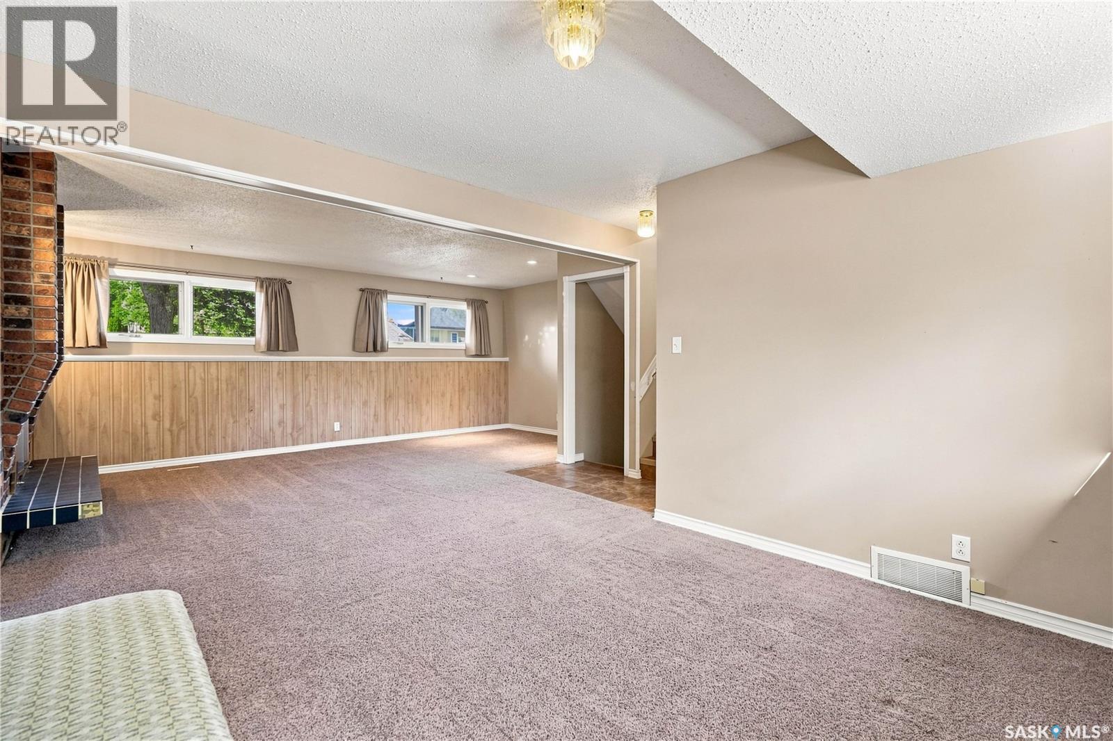 363 Rodenbush Drive, Regina, Saskatchewan  S4R 6X5 - Photo 32 - SK046164