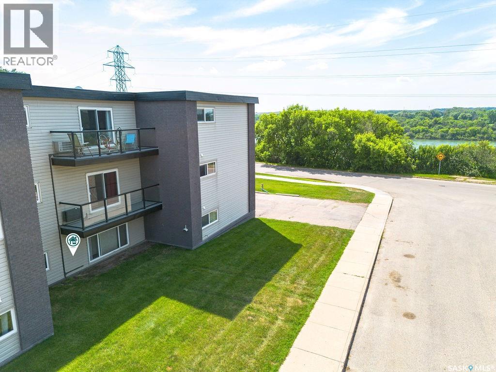 2 2106 Ste Cecilia Avenue, Saskatoon, Saskatchewan S7M 0P2 - Photo 8 - SK043019