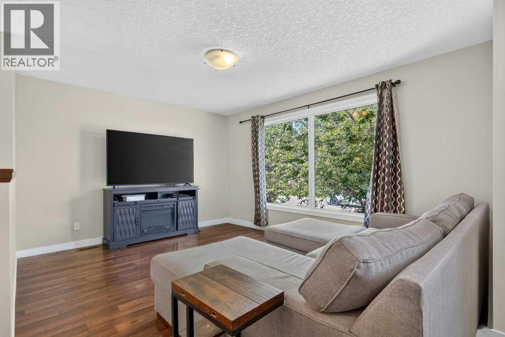 20 Mckinley Road SE, Calgary, Alberta  T2Z 1T6 - Photo 9 - A2327712