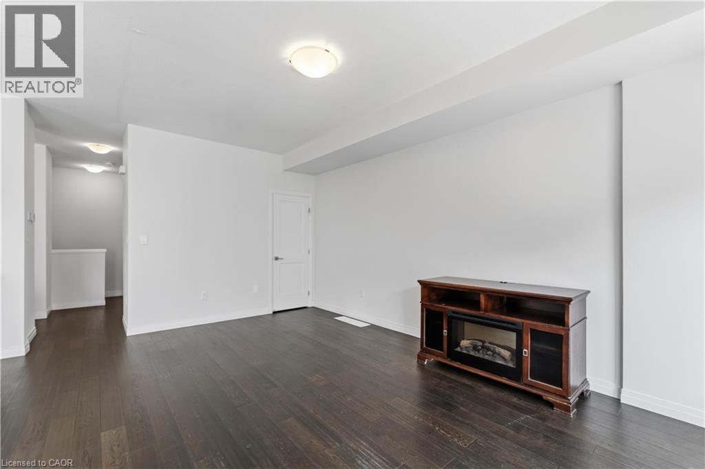 30 Times Square Boulevard Unit# 98, Stoney Creek, Ontario  L8J 0M1 - Photo 12 - 40856570