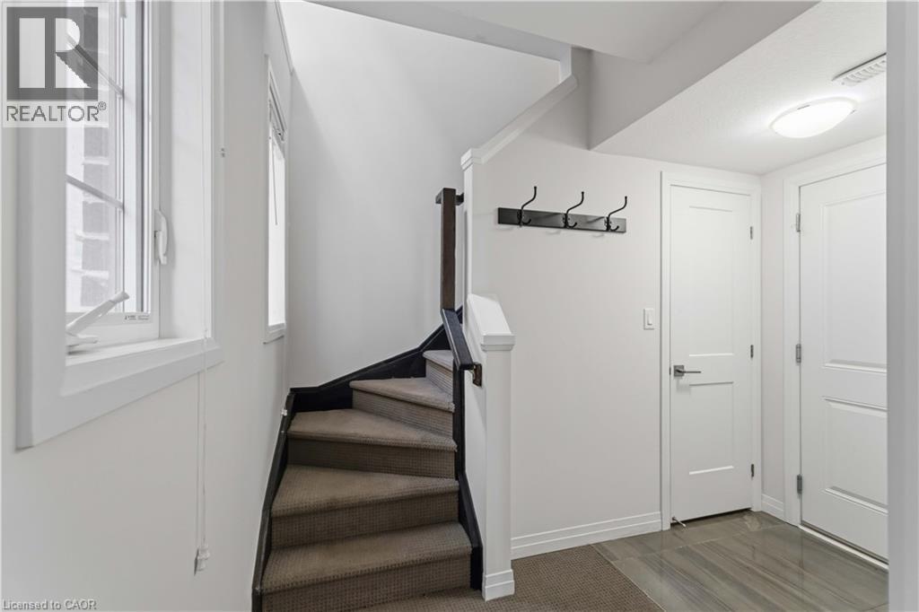 30 Times Square Boulevard Unit# 98, Stoney Creek, Ontario  L8J 0M1 - Photo 6 - 40856570