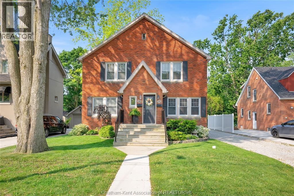 210-212 Elizabeth Street, Chatham, Ontario  N7L 2Y7 - Photo 2 - 26020356