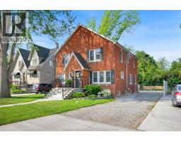 210-212 Elizabeth STREET, Chatham, Ontario