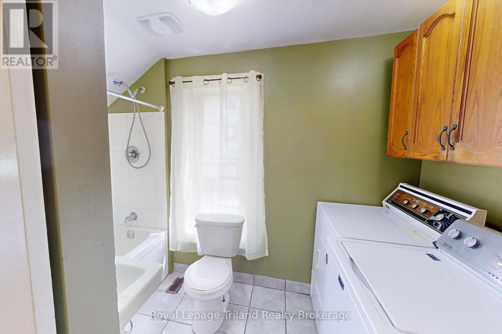 16 Broadway Street, Woodstock, Ontario  N4S 2Z9 - Photo 15 - X13697458