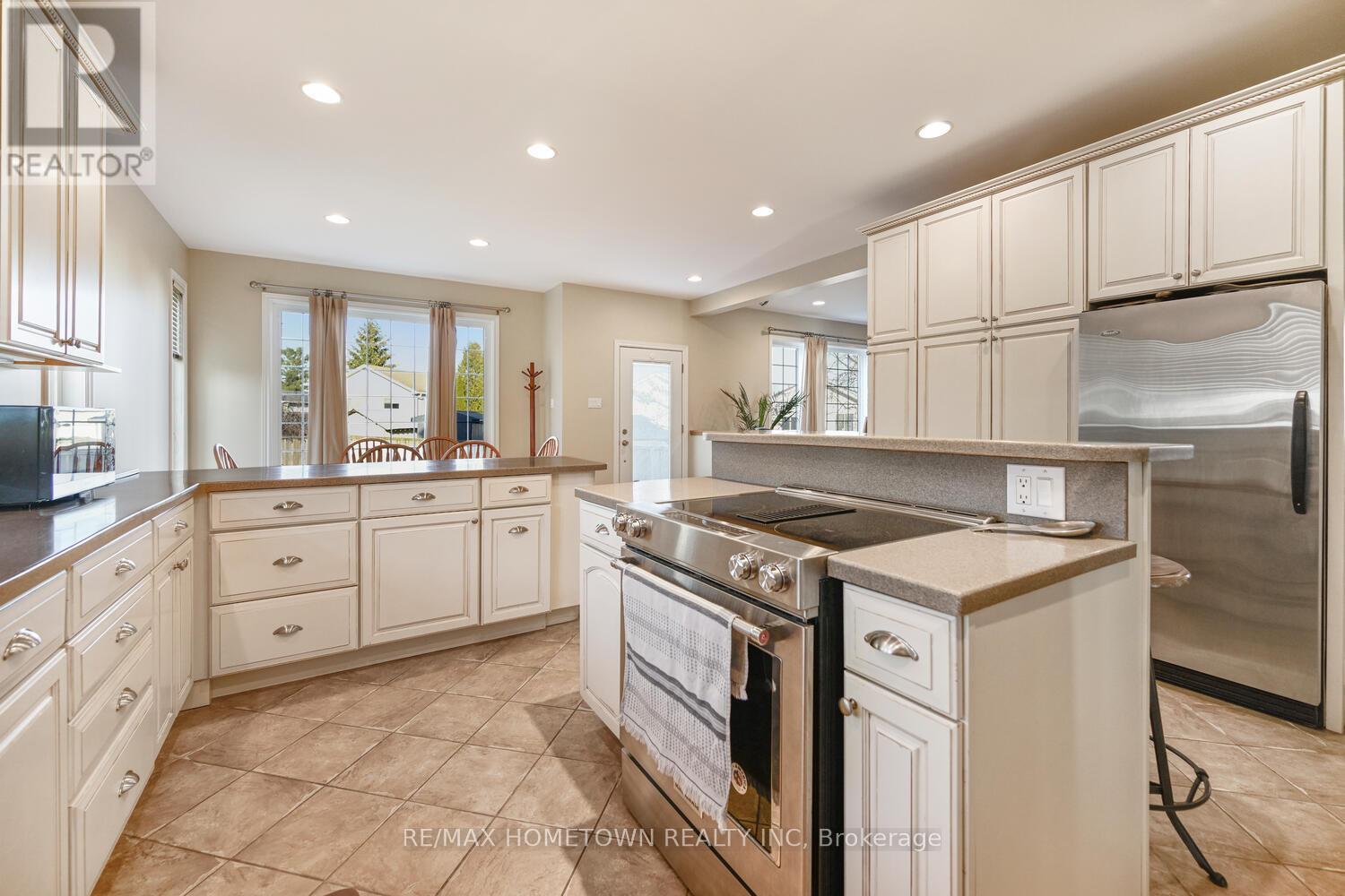 1337 Cuthbertson Avenue, Brockville, Ontario  K6V 6Y2 - Photo 12 - X13697574
