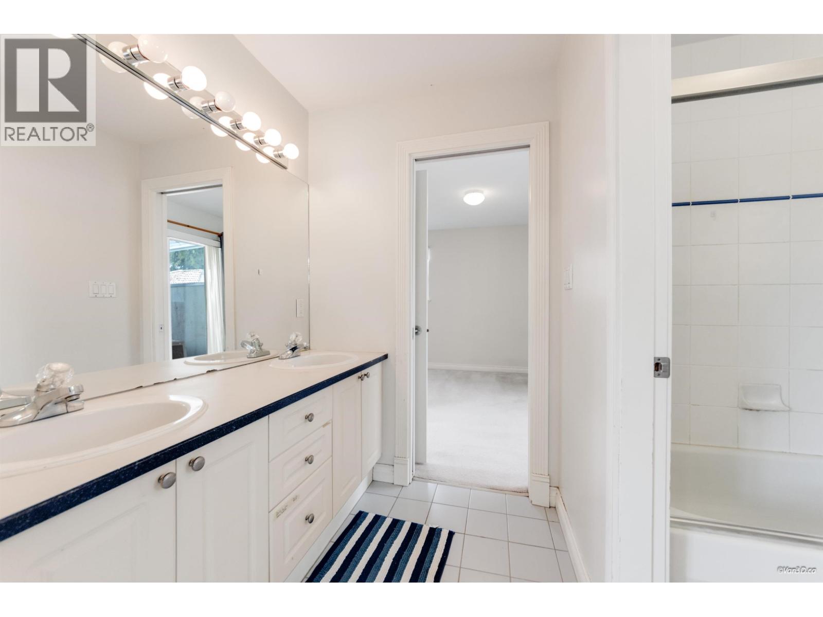 5177 Carson Street, Burnaby, British Columbia  V5J 2Z1 - Photo 23 - R3157607