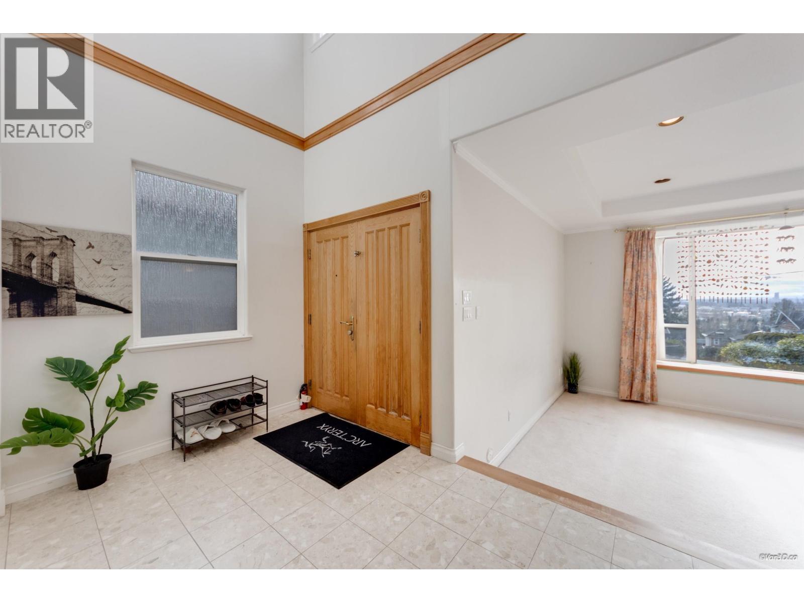 5177 Carson Street, Burnaby, British Columbia  V5J 2Z1 - Photo 4 - R3157607