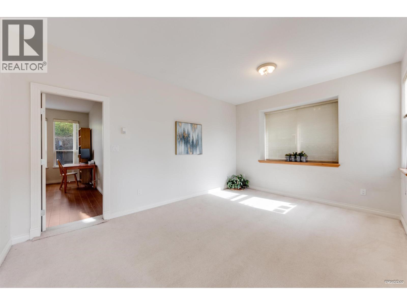 5177 Carson Street, Burnaby, British Columbia  V5J 2Z1 - Photo 7 - R3157607