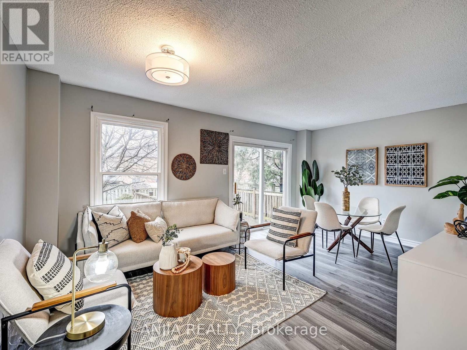 61 Sorrell Crescent, Markham, Ontario  L3S 1K9 - Photo 3 - N13697546