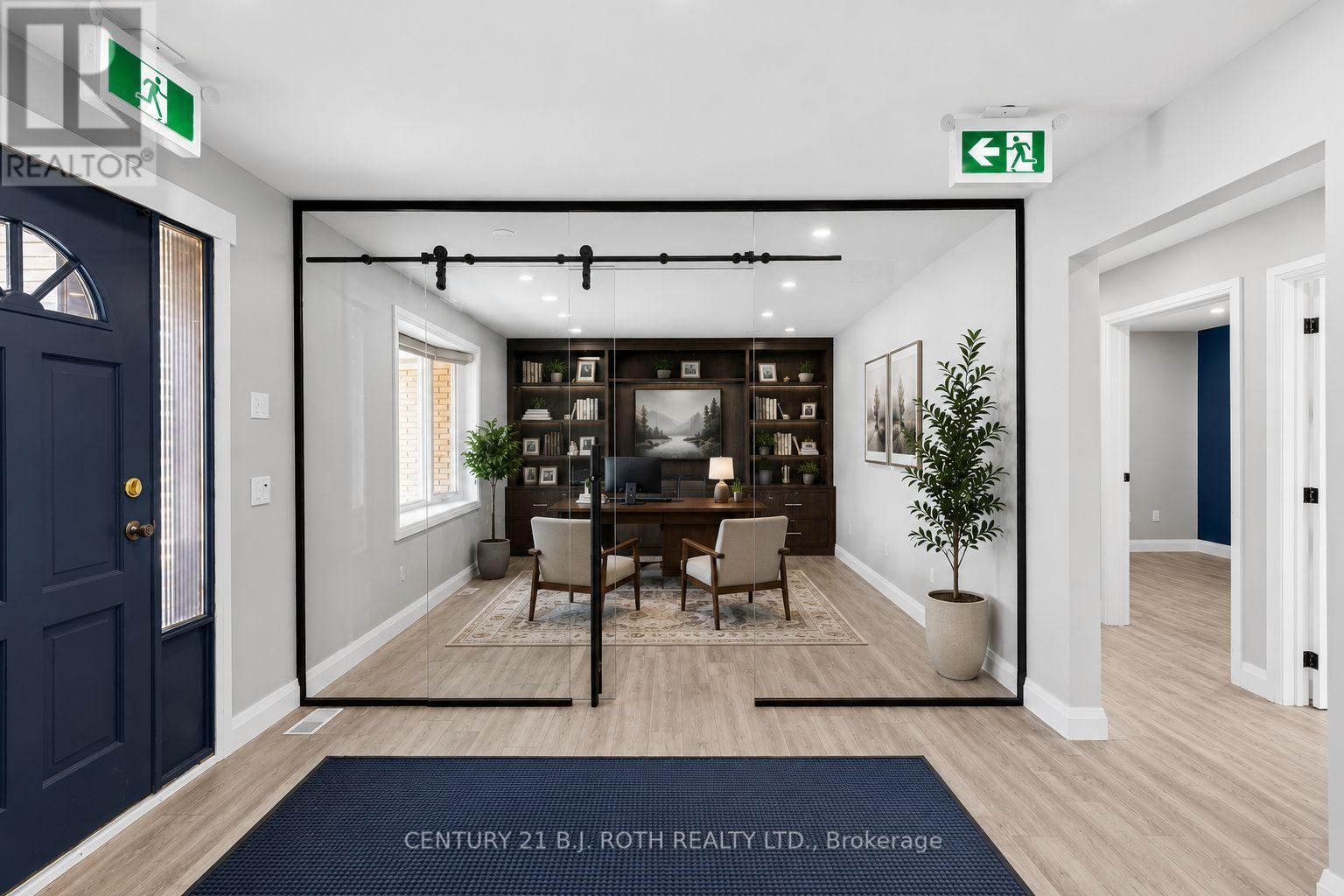 355 Mapleview Drive W, Barrie (Holly), Ontario  L4N 9L5 - Photo 4 - S13697518