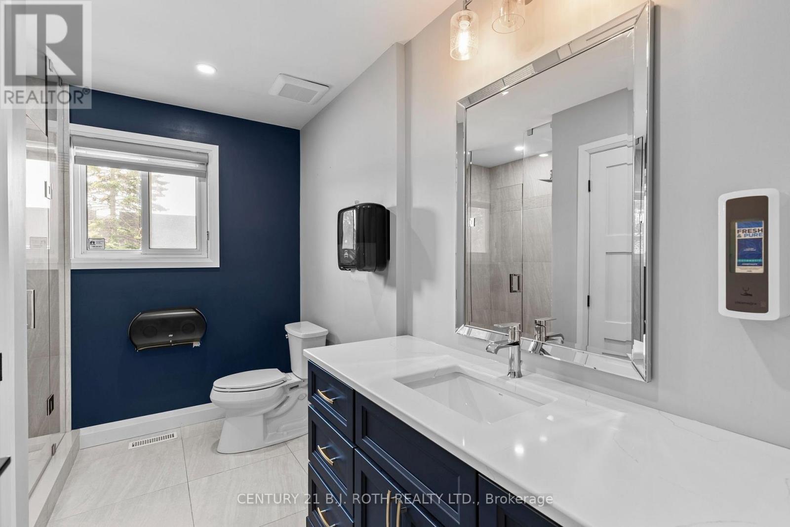355 Mapleview Drive W, Barrie (Holly), Ontario  L4N 9L5 - Photo 8 - S13697518