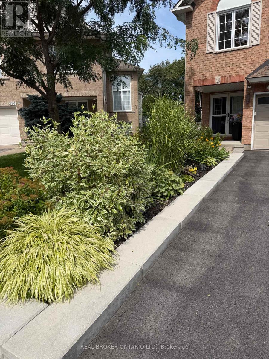 124 Macassa Circle, Ottawa, Ontario  K2T 1J9 - Photo 2 - X13213824