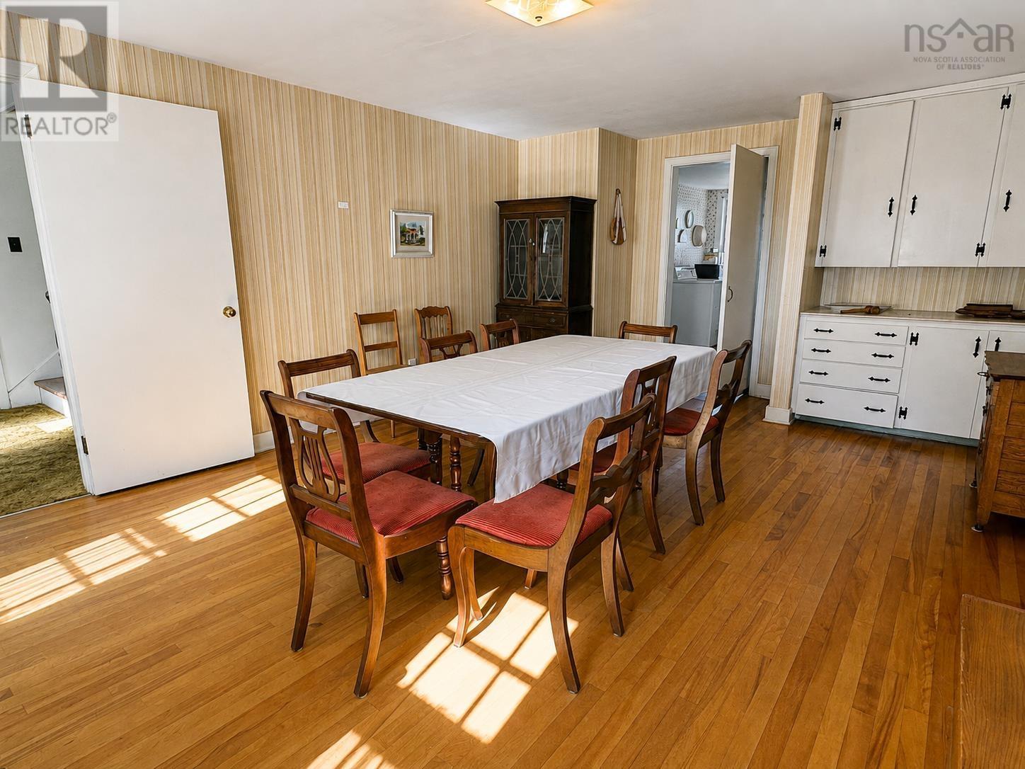 32 Main Street, Liverpool, Nova Scotia  B0T 1K0 - Photo 14 - 202620956