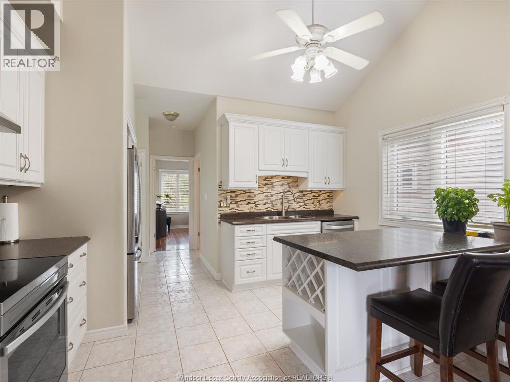 393 Tuscany Crescent, Tecumseh, Ontario  N8N 4W6 - Photo 3 - 26020380