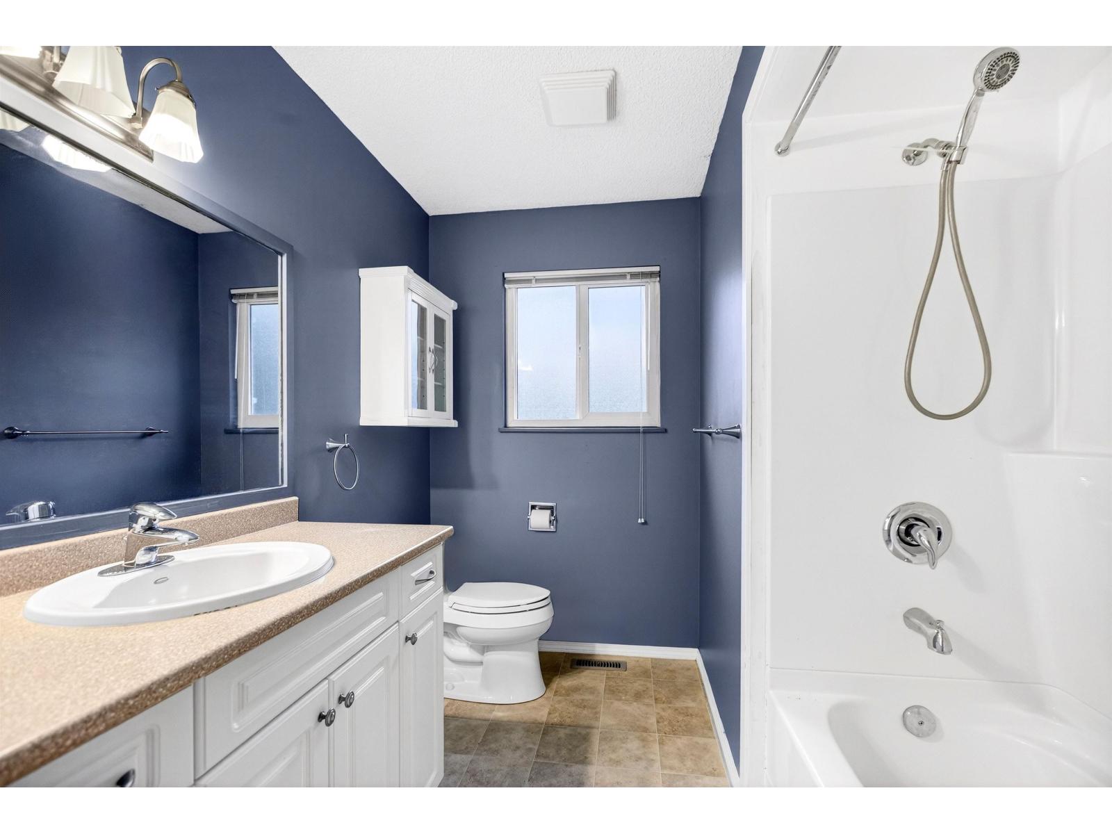 1855 156 Street, Surrey, British Columbia  V4A 4T5 - Photo 13 - R3157287