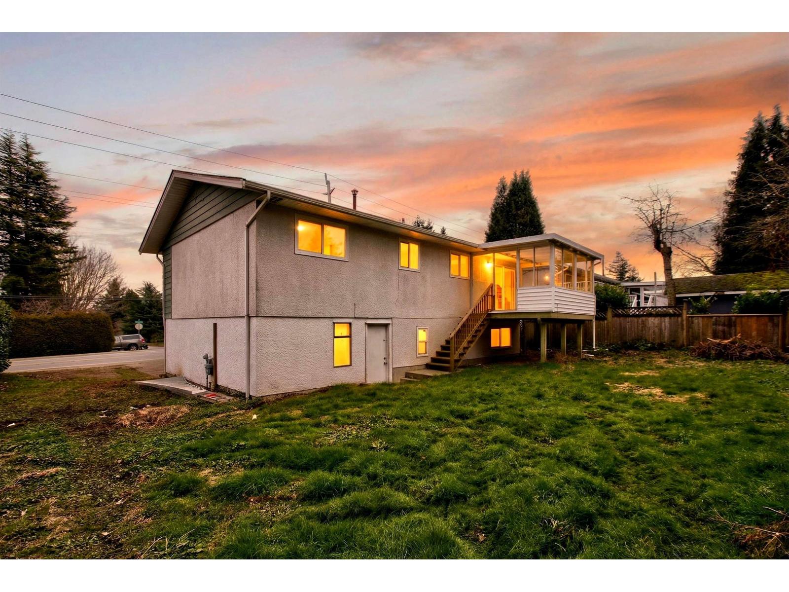 1855 156 Street, Surrey, British Columbia  V4A 4T5 - Photo 2 - R3157287