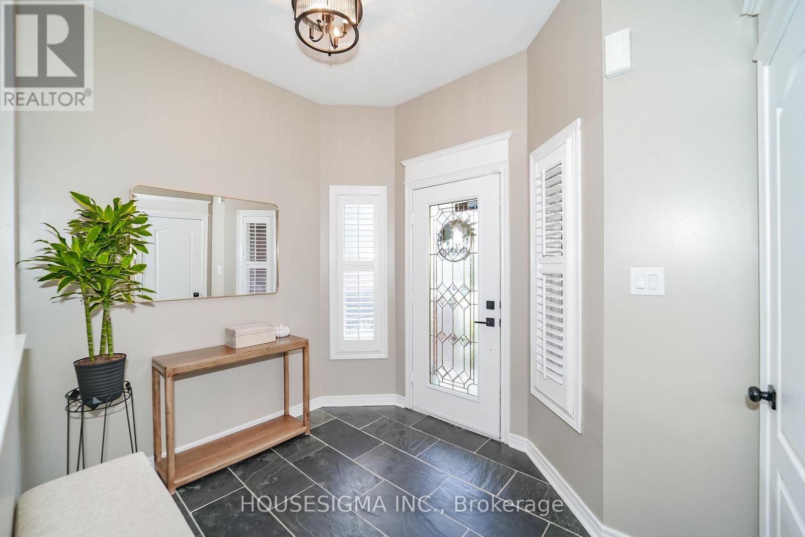 97 Bach Avenue, Whitby, Ontario  L1R 2P8 - Photo 7 - E13697174