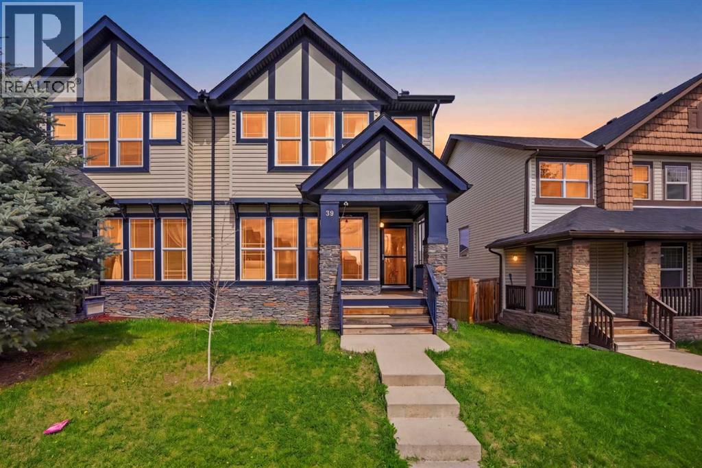 39 Panora Square NW, Calgary, Alberta  T3K 0R8 - Photo 2 - A2308754