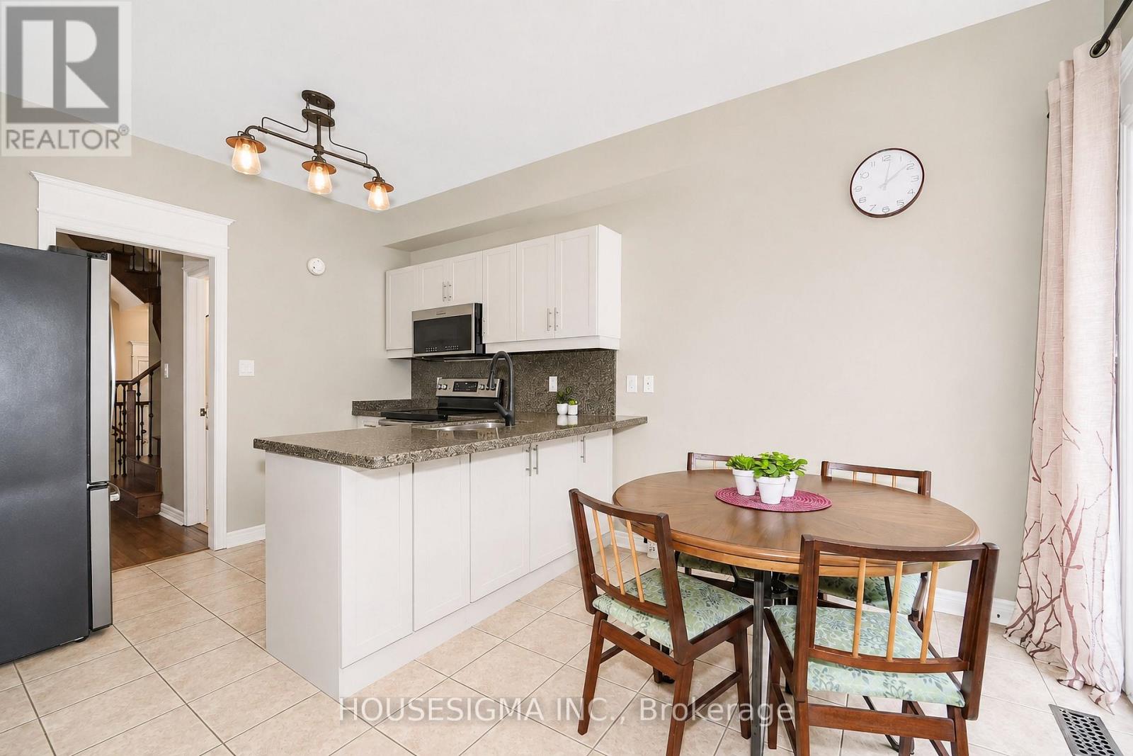 97 Bach Avenue, Whitby, Ontario  L1R 2P8 - Photo 17 - E13697174
