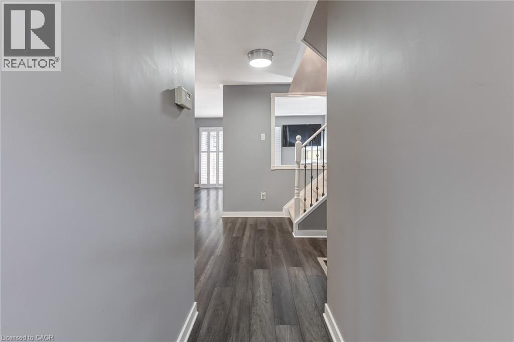 2825 Gananoque Drive Unit# 48, Mississauga, Ontario L5N 1V6 - Photo 4 - 40797660