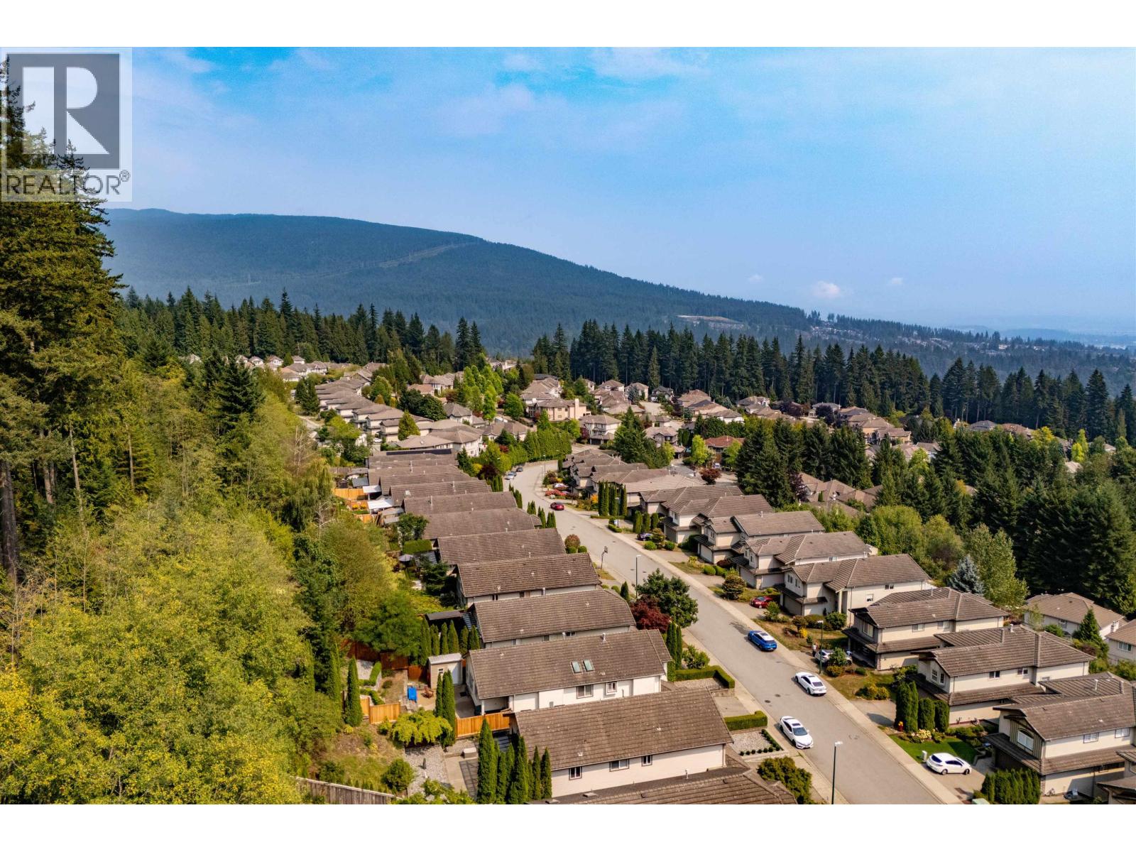 3017 Maplewood Court, Coquitlam, British Columbia  V3E 3P3 - Photo 6 - R3157569