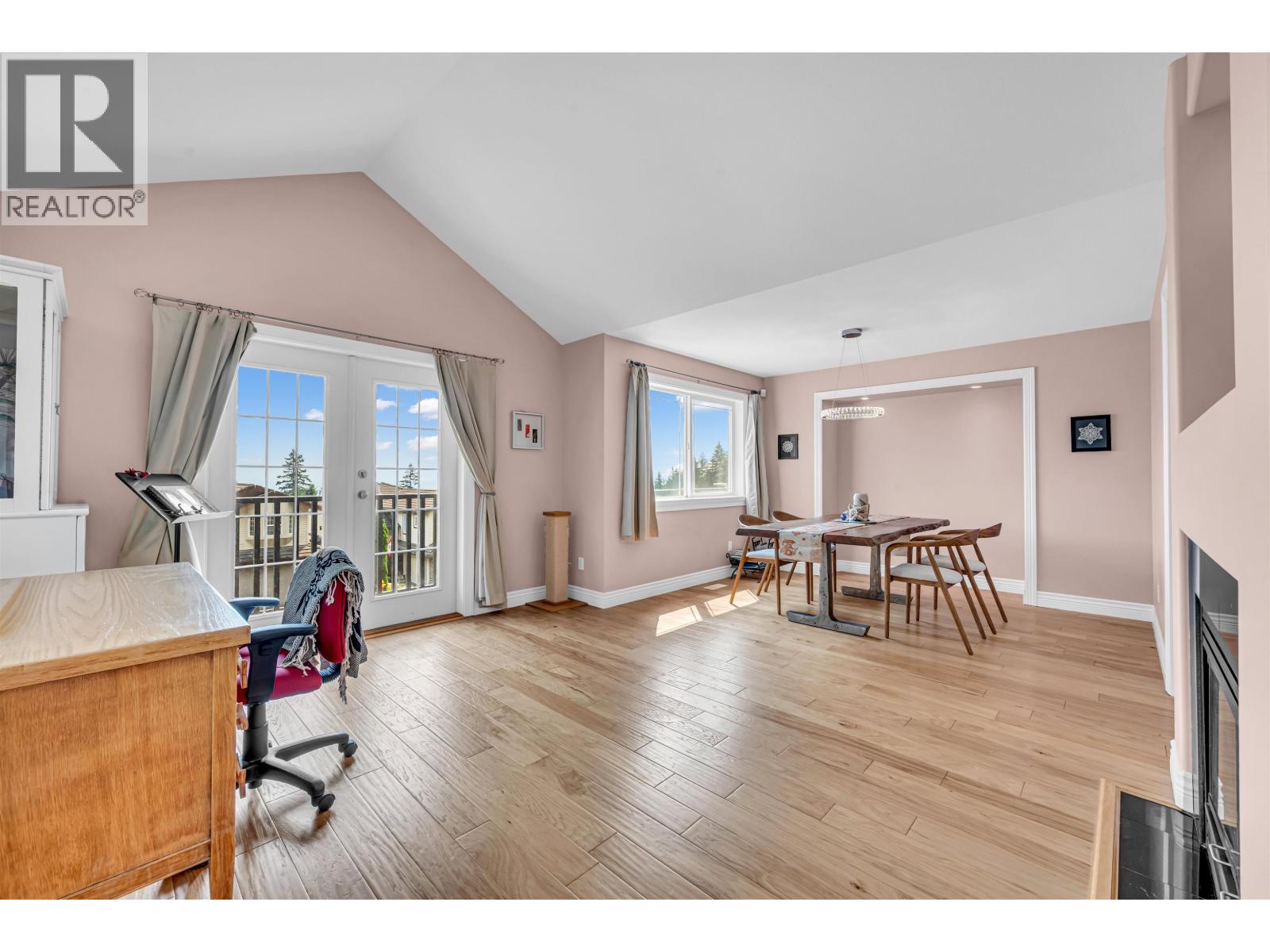 3017 Maplewood Court, Coquitlam, British Columbia  V3E 3P3 - Photo 7 - R3157569