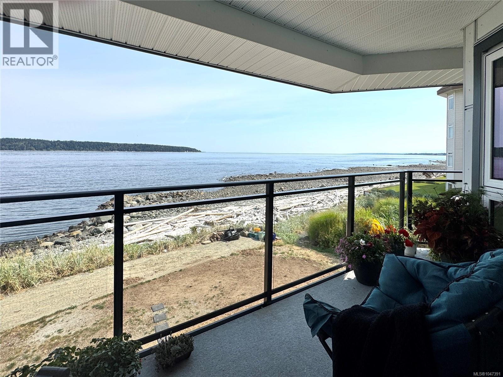 210 87 Island Hwy S, Campbell River, British Columbia  V9W 1A2 - Photo 2 - 1047391