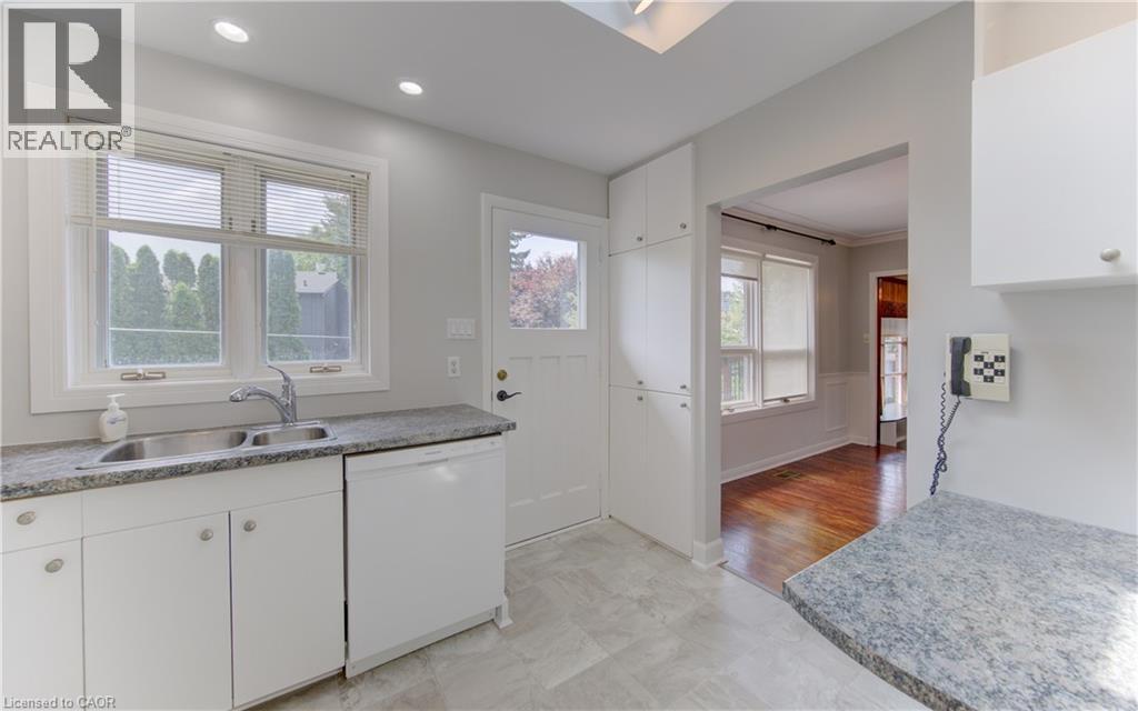 139 Trafalgar Avenue, Kitchener, Ontario  N2A 1Z5 - Photo 9 - 40857300