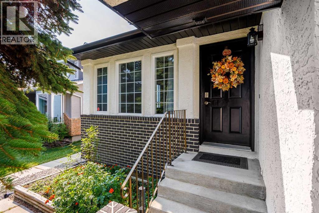 52 Shawnee Way SW, Calgary, Alberta  T2Y 2V4 - Photo 4 - A2338976
