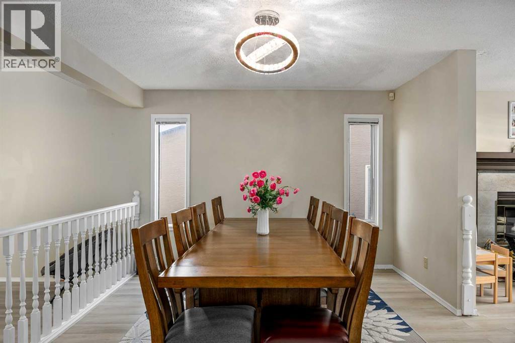 52 Shawnee Way SW, Calgary, Alberta  T2Y 2V4 - Photo 10 - A2338976