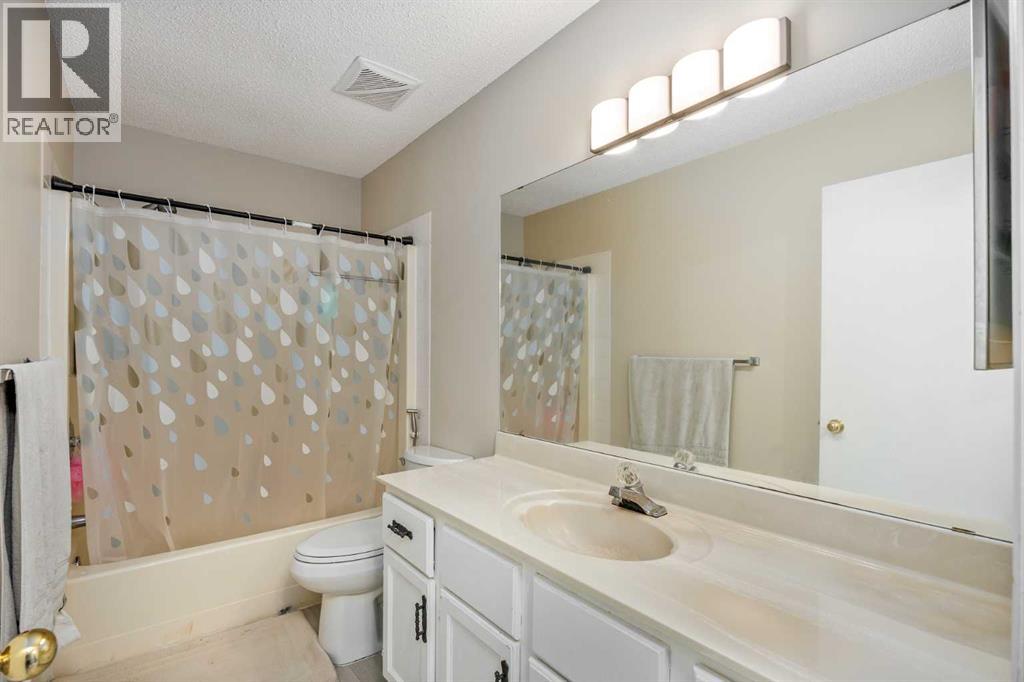 52 Shawnee Way SW, Calgary, Alberta  T2Y 2V4 - Photo 24 - A2338976