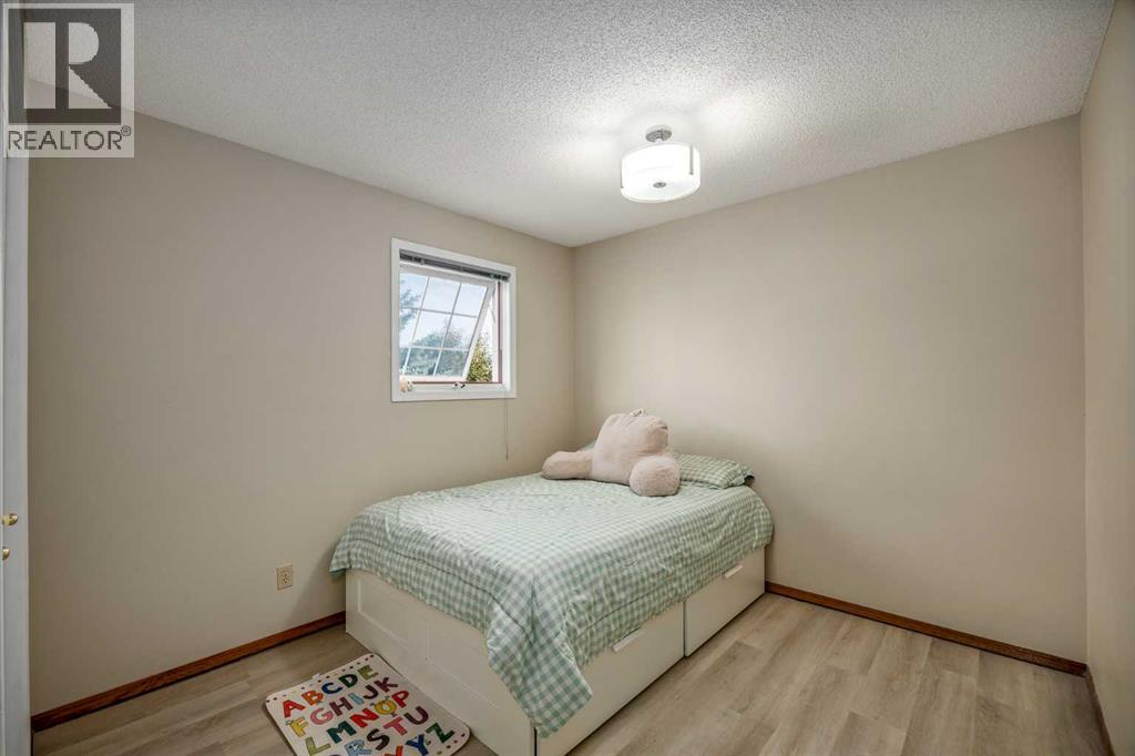 52 Shawnee Way SW, Calgary, Alberta  T2Y 2V4 - Photo 20 - A2338976