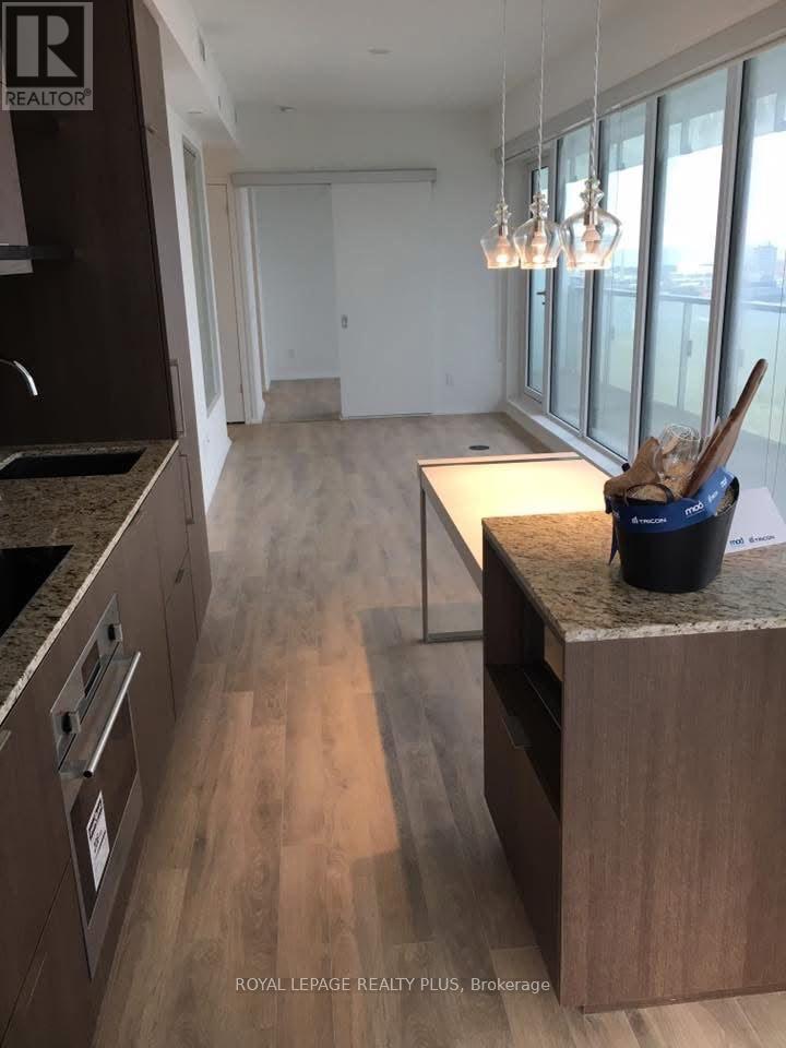 3509 - 197 Yonge Street, Toronto, Ontario  M5B 1M4 - Photo 5 - C13696280