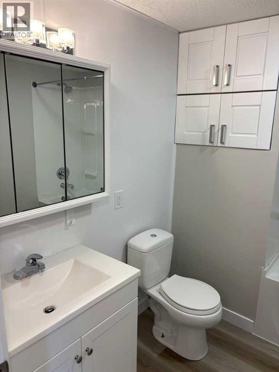110, 6834 59 Ave Avenue, Red Deer, Alberta  T4P 1C9 - Photo 13 - A2337389