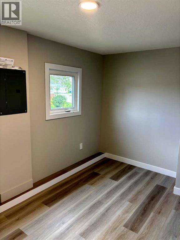 110, 6834 59 Ave Avenue, Red Deer, Alberta  T4P 1C9 - Photo 9 - A2337389