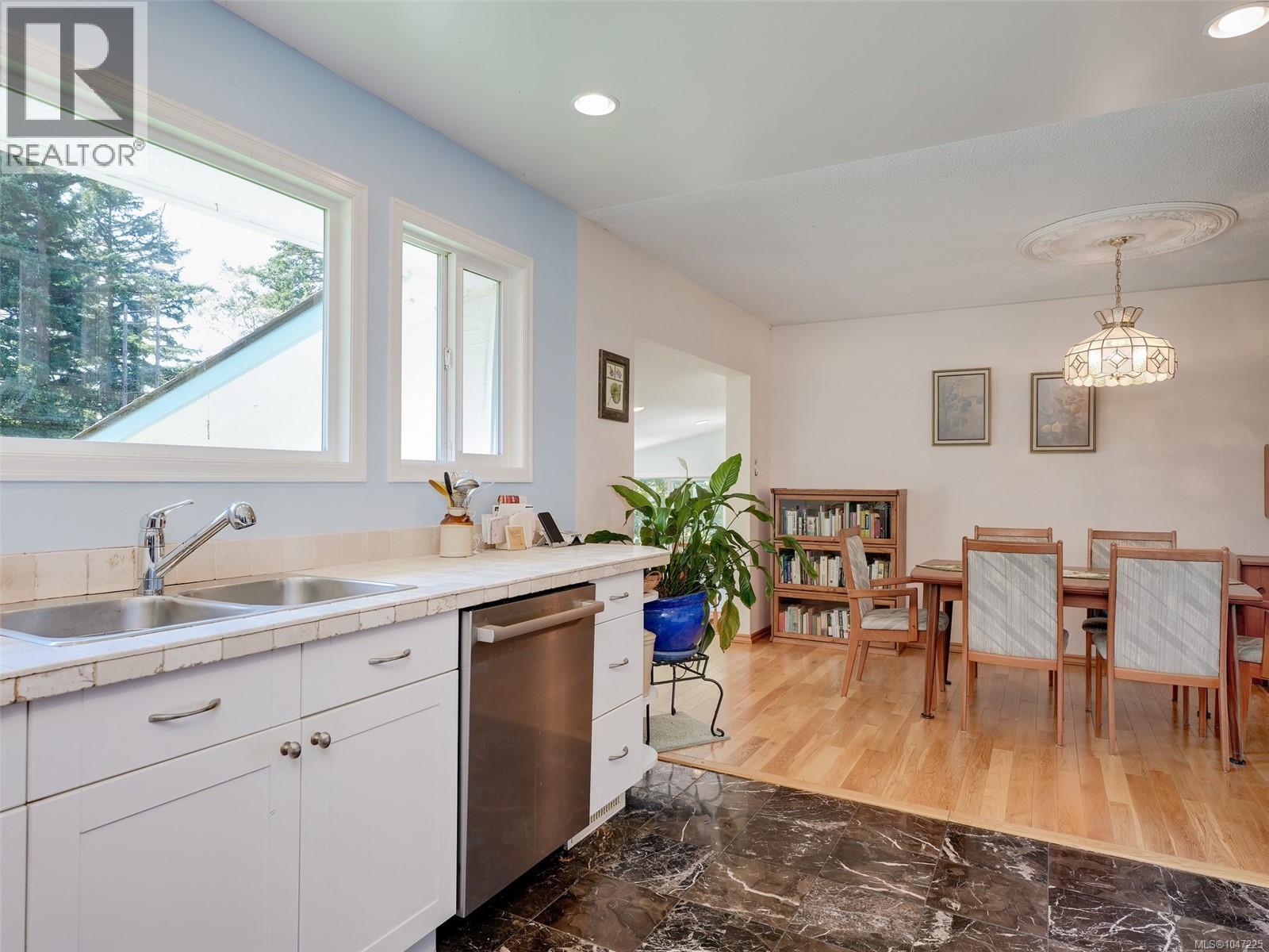 4209 Leeron Pl, Metchosin, British Columbia  V9C 3Z9 - Photo 7 - 1047225