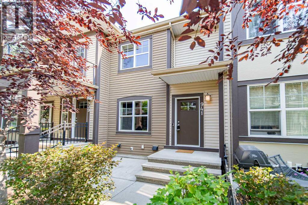941 Mckenzie Towne Manor SE, Calgary, Alberta T2Z 1E1 - Photo 1 - A2331777