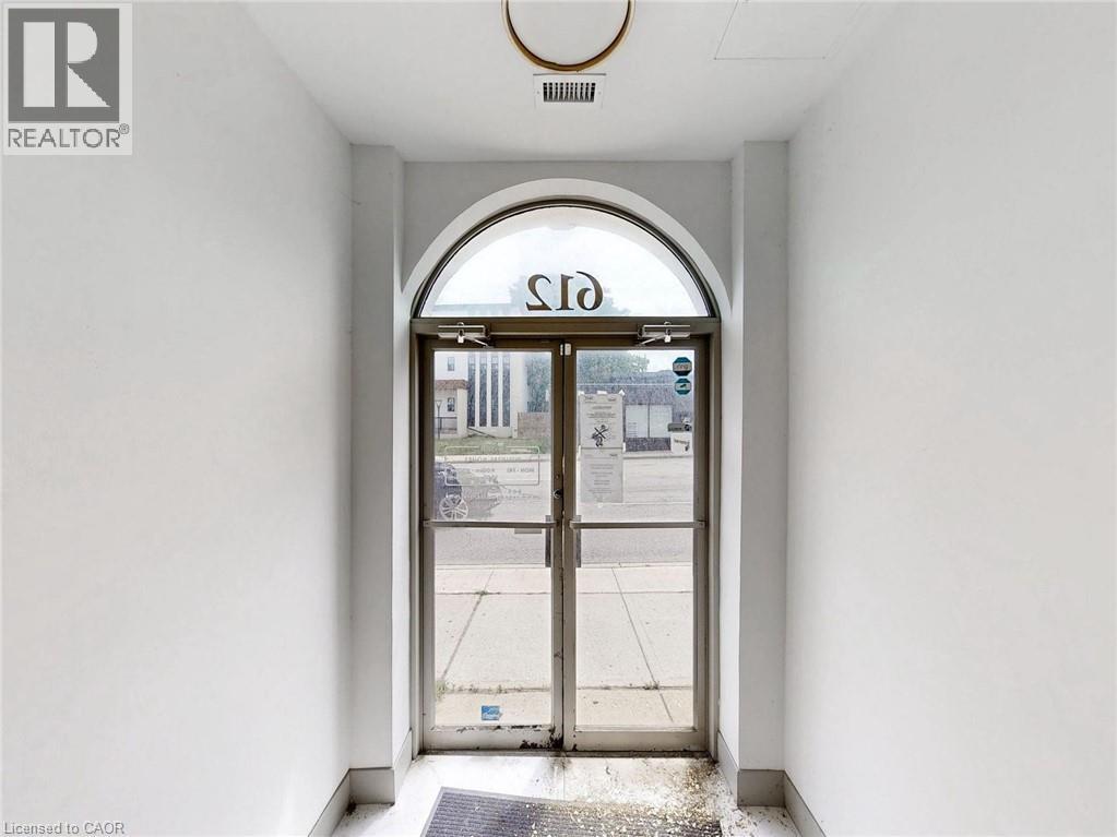 612 Upper James Street Unit# Main Fl, Hamilton, Ontario  L9C 2Z1 - Photo 2 - 40831229