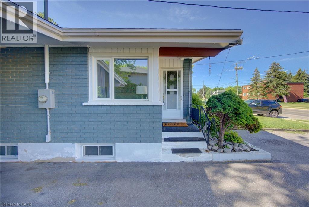 141 Franklin Street N, Kitchener, Ontario  N2A 1Y3 - Photo 2 - 40837081