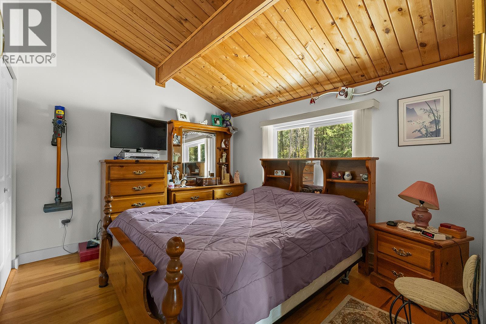 5090 Mackinnon Road, Peachland, British Columbia  V0H 1X0 - Photo 45 - 10396742