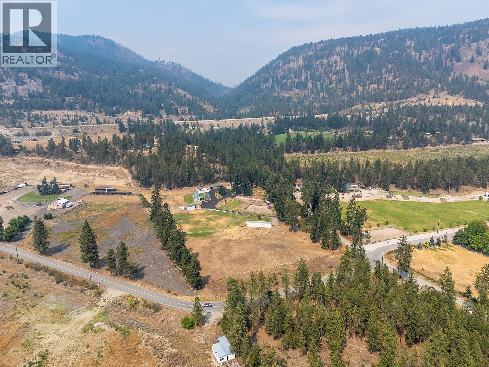 5090 Mackinnon Road, Peachland, British Columbia  V0H 1X0 - Photo 1 - 10396742