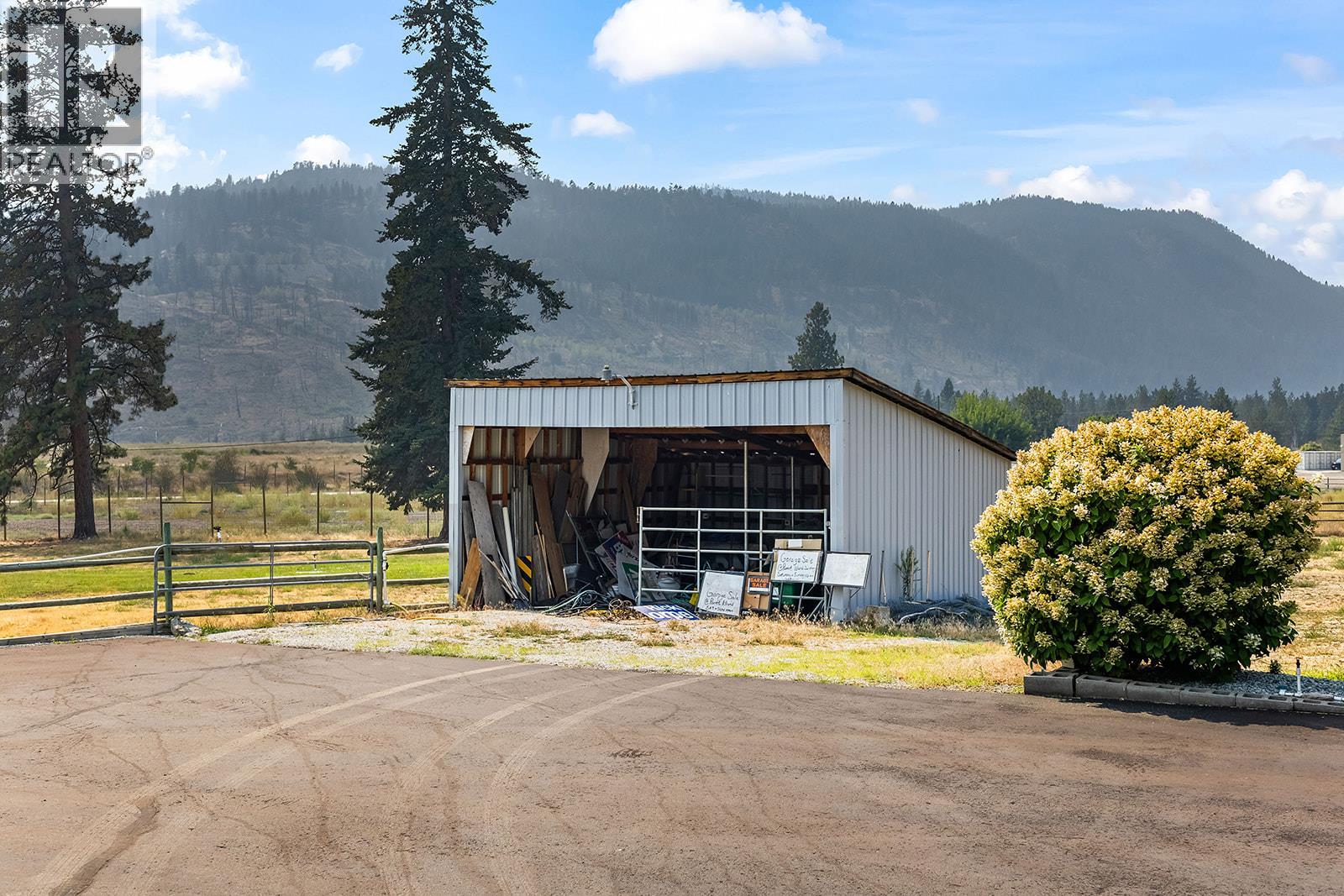5090 Mackinnon Road, Peachland, British Columbia  V0H 1X0 - Photo 10 - 10396742