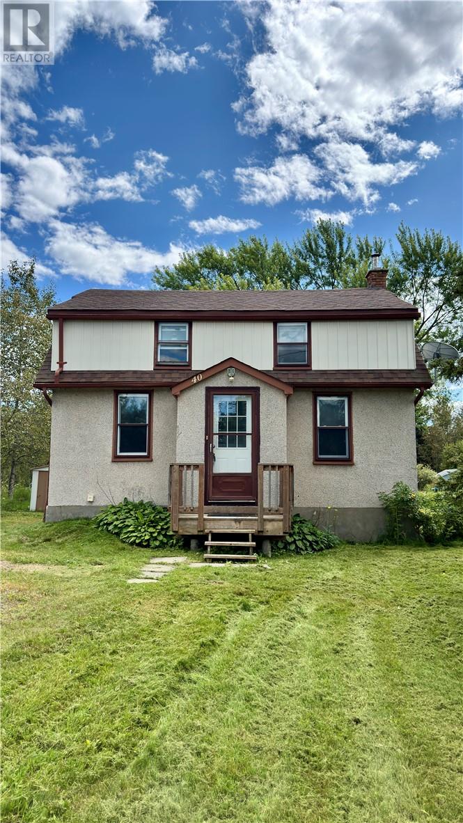 40 Old Soo Rd, Lively, Ontario