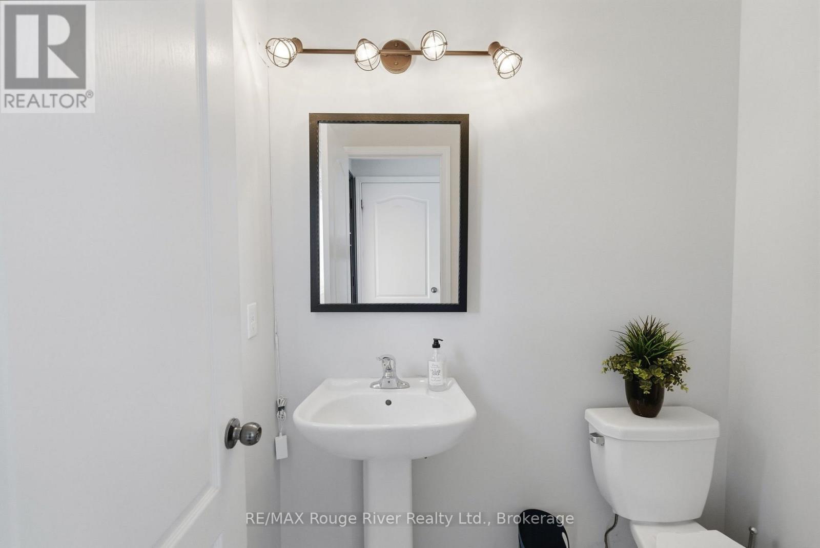 86 Edwin Carr Street, Clarington, Ontario  L1C 0R4 - Photo 22 - E13697656