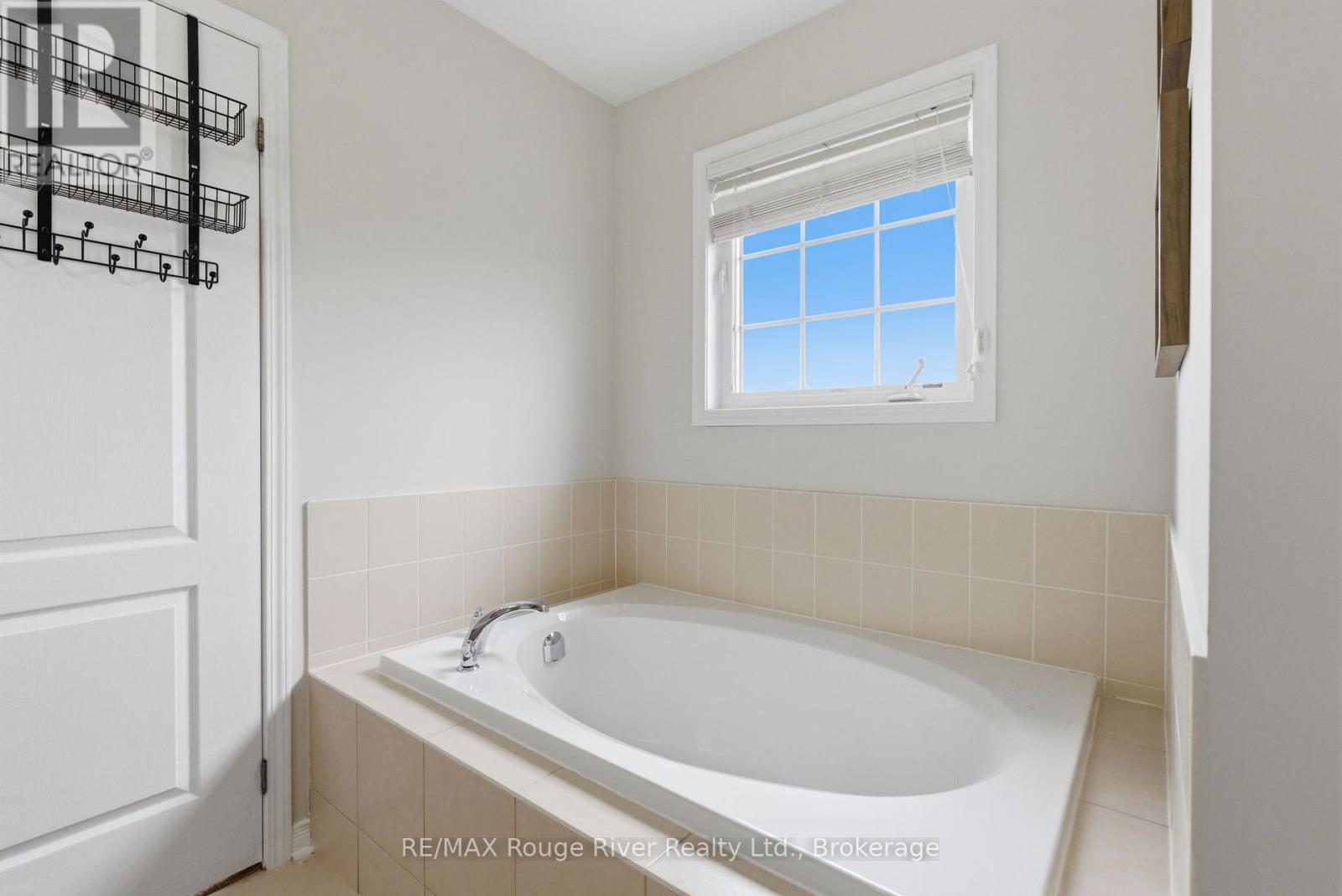 86 Edwin Carr Street, Clarington, Ontario  L1C 0R4 - Photo 27 - E13697656