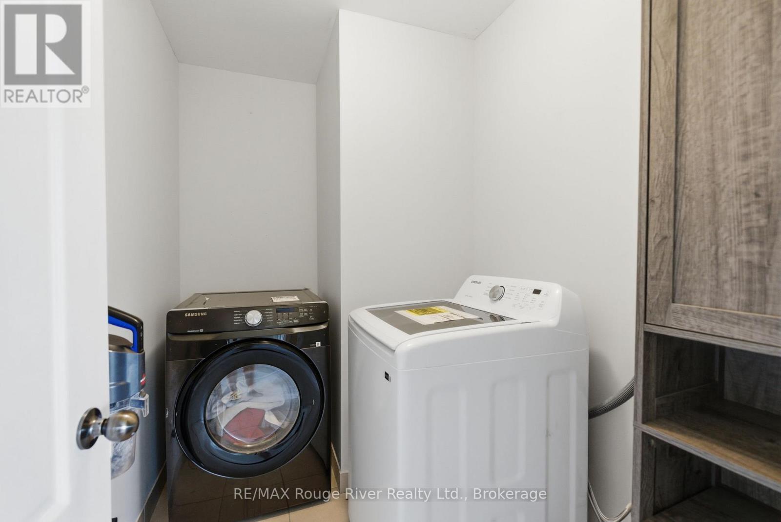 86 Edwin Carr Street, Clarington, Ontario  L1C 0R4 - Photo 39 - E13697656