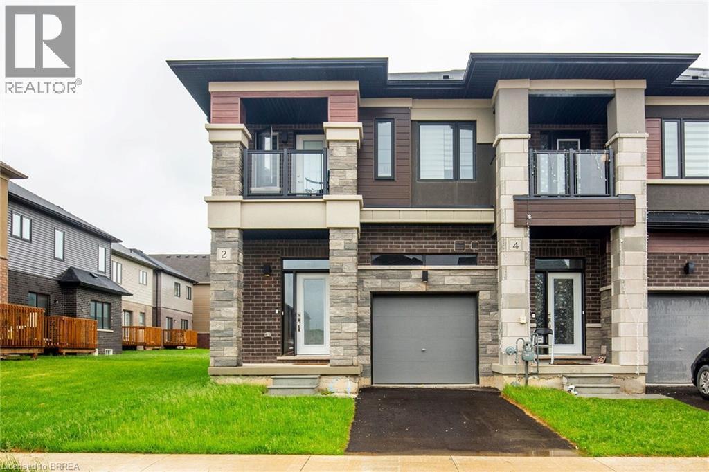 2 COPEMAN Avenue, Brantford, Ontario